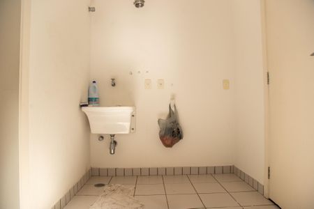 Área de Serviço de casa de condomínio à venda com 3 quartos, 193m² em Jardim Petropolis, São Paulo