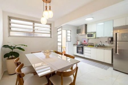 Casa à venda com 100m², 2 quartos e 2 vagas