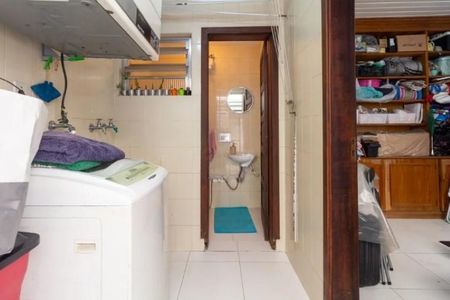 Casa à venda com 100m², 2 quartos e 2 vagas