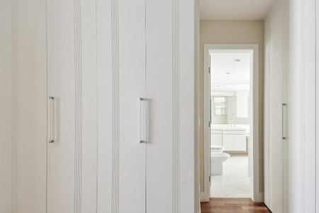 Apartamento à venda com 235m², 4 quartos e 4 vagas