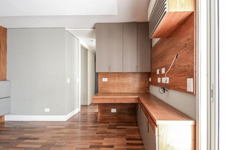 Apartamento à venda com 235m², 4 quartos e 4 vagas