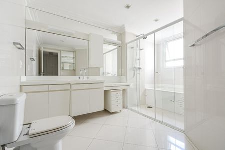 Apartamento à venda com 235m², 4 quartos e 4 vagas