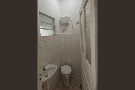 Casa à venda com 240m², 2 quartos e sem vaga