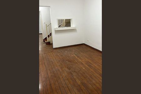 Casa à venda com 240m², 2 quartos e sem vaga