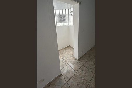 Casa à venda com 240m², 2 quartos e sem vaga