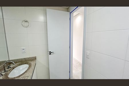 Apartamento à venda com 57m², 2 quartos e 1 vaga Apartamento à venda com 57m², 2 quartos e 1 vagaBanheiro da Suíte
