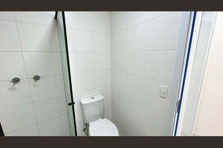 Apartamento à venda com 57m², 2 quartos e 1 vaga Apartamento à venda com 57m², 2 quartos e 1 vagaBanheiro social
