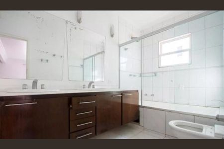 Casa à venda com 440m², 3 quartos e 3 vagas