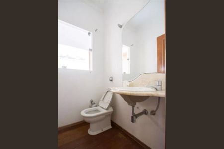 Casa à venda com 440m², 3 quartos e 3 vagas