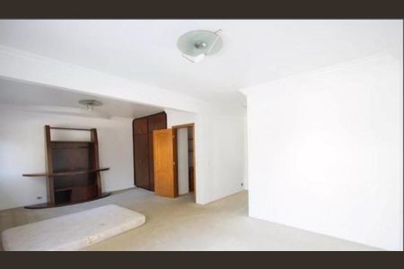 Casa à venda com 440m², 3 quartos e 3 vagas