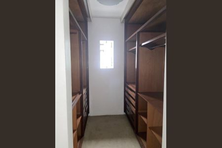 Casa à venda com 440m², 3 quartos e 3 vagas