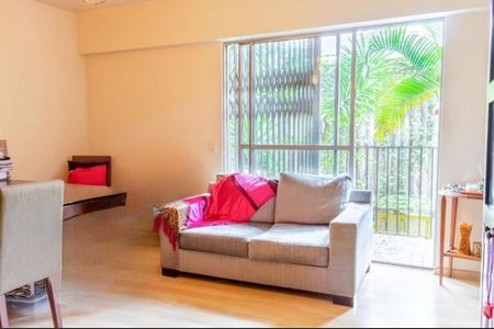 Apartamento à venda com 64m², 2 quartos e 1 vaga