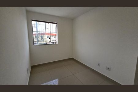 Casa à venda com 115m², 2 quartos e 2 vagas