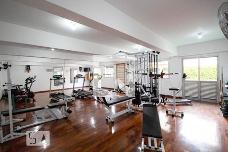 Apartamento à venda com 75m², 2 quartos e 1 vaga Apartamento à venda com 75m², 2 quartos e 1 vagaÁrea comum - Academia