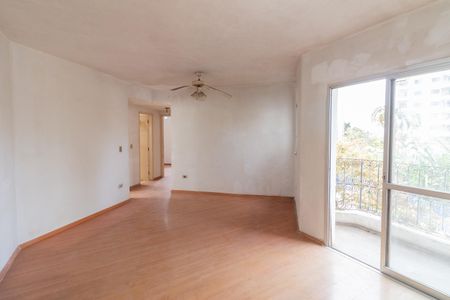 Apartamento à venda com 75m², 2 quartos e 1 vaga Apartamento à venda com 75m², 2 quartos e 1 vagaSala