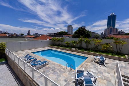 Apartamento à venda com 87m², 3 quartos e 2 vagas Apartamento à venda com 87m², 3 quartos e 2 vagasÁrea comum - Piscina