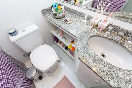 Apartamento à venda com 87m², 3 quartos e 2 vagas Apartamento à venda com 87m², 3 quartos e 2 vagasBanheiro da Suíte