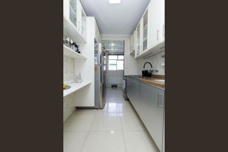 Apartamento à venda com 87m², 3 quartos e 2 vagas Apartamento à venda com 87m², 3 quartos e 2 vagasCozinha