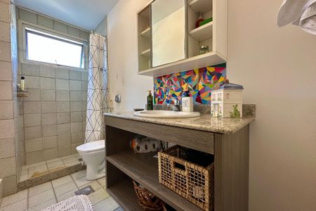 Apartamento à venda com 170m², 3 quartos e 2 vagasBanheiro