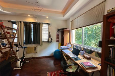 Apartamento à venda com 170m², 3 quartos e 2 vagasQuarto 3 - Suite