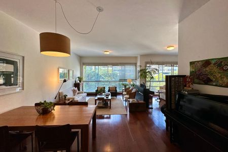 Apartamento à venda com 170m², 3 quartos e 2 vagasSala