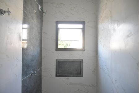 Casa à venda com 155m², 3 quartos e 4 vagasBanheiro da Suíte 1 