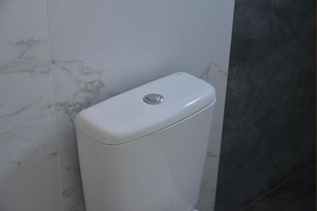 Casa à venda com 155m², 3 quartos e 4 vagasBanheiro da Suíte 2