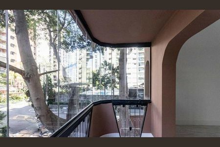 Apartamento à venda com 210m², 3 quartos e 4 vagas