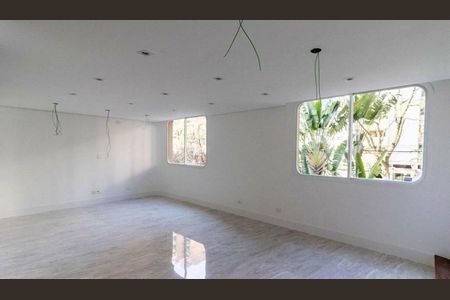 Apartamento à venda com 210m², 3 quartos e 4 vagas