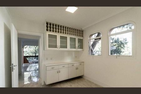 Apartamento à venda com 210m², 3 quartos e 4 vagas