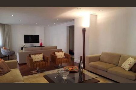 Apartamento à venda com 272m², 5 quartos e 3 vagas