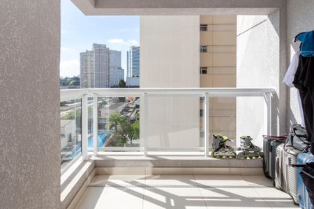 Apartamento à venda com 61m², 2 quartos e 1 vaga Apartamento à venda com 61m², 2 quartos e 1 vagaVaranda