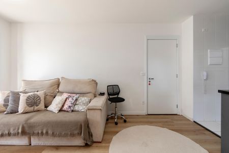 Apartamento à venda com 61m², 2 quartos e 1 vaga Apartamento à venda com 61m², 2 quartos e 1 vagaSala