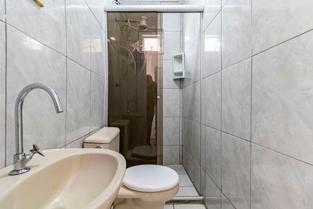 Casa à venda com 250m², 5 quartos e 3 vagasKitnet 01 - Banheiro