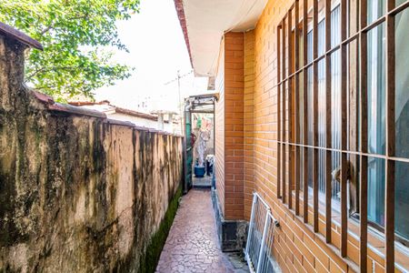 Casa à venda com 250m², 5 quartos e 3 vagasCorredor lateral