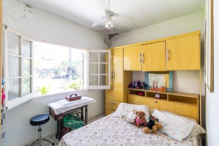 Casa à venda com 250m², 5 quartos e 3 vagasCasa 01 - Quarto