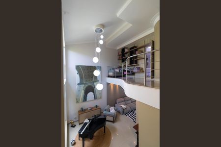 Casa de condomínio à venda com 270m², 4 quartos e 4 vagas Casa de condomínio à venda com 270m², 4 quartos e 4 vagasSalas