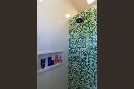 Casa de condomínio à venda com 270m², 4 quartos e 4 vagas Casa de condomínio à venda com 270m², 4 quartos e 4 vagasBanheiro da Suíte 01