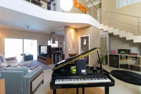 Casa de condomínio à venda com 270m², 4 quartos e 4 vagas Casa de condomínio à venda com 270m², 4 quartos e 4 vagasSalas