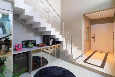 Casa de condomínio à venda com 270m², 4 quartos e 4 vagas Casa de condomínio à venda com 270m², 4 quartos e 4 vagasSalas