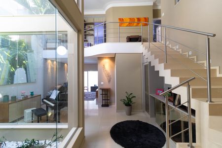 Casa de condomínio à venda com 270m², 4 quartos e 4 vagas Casa de condomínio à venda com 270m², 4 quartos e 4 vagasHall de Entrada