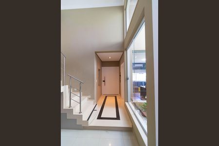 Casa de condomínio à venda com 270m², 4 quartos e 4 vagas Casa de condomínio à venda com 270m², 4 quartos e 4 vagasHall de Entrada