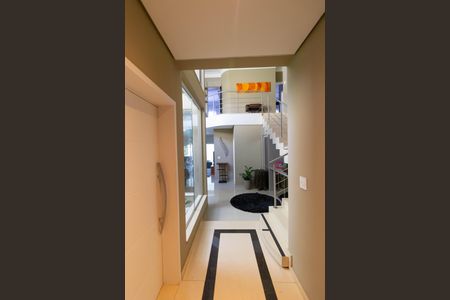 Casa de condomínio à venda com 270m², 4 quartos e 4 vagas Casa de condomínio à venda com 270m², 4 quartos e 4 vagasHall de Entrada