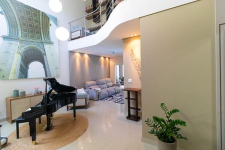 Casa de condomínio à venda com 270m², 4 quartos e 4 vagas Casa de condomínio à venda com 270m², 4 quartos e 4 vagasSalas