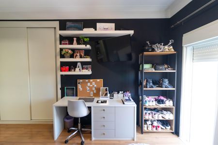 Casa de condomínio à venda com 270m², 4 quartos e 4 vagas Casa de condomínio à venda com 270m², 4 quartos e 4 vagasSuíte 03