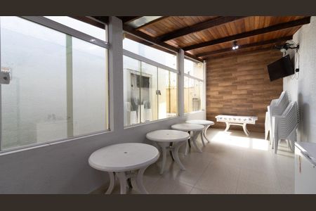 Casa de condomínio à venda com 60m², 2 quartos e 1 vaga Casa de condomínio à venda com 60m², 2 quartos e 1 vagaÁrea comum - Salão de festas