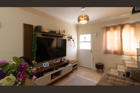 Casa de condomínio à venda com 60m², 2 quartos e 1 vaga Casa de condomínio à venda com 60m², 2 quartos e 1 vagaSala