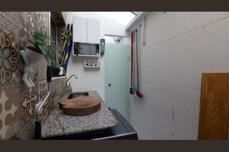 Casa de condomínio à venda com 60m², 2 quartos e 1 vaga Casa de condomínio à venda com 60m², 2 quartos e 1 vagaÁrea de Serviço