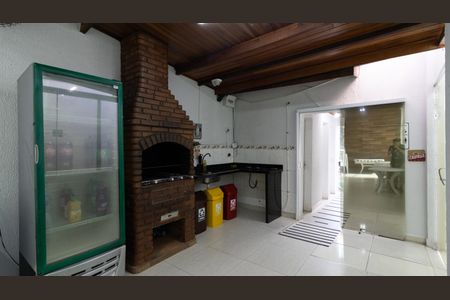 Casa de condomínio à venda com 60m², 2 quartos e 1 vaga Casa de condomínio à venda com 60m², 2 quartos e 1 vagaÁrea comum - Salão de festas