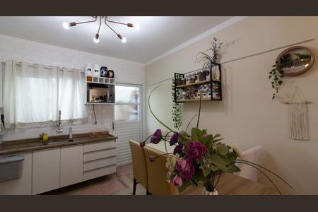 Casa de condomínio à venda com 60m², 2 quartos e 1 vaga Casa de condomínio à venda com 60m², 2 quartos e 1 vagaCozinha